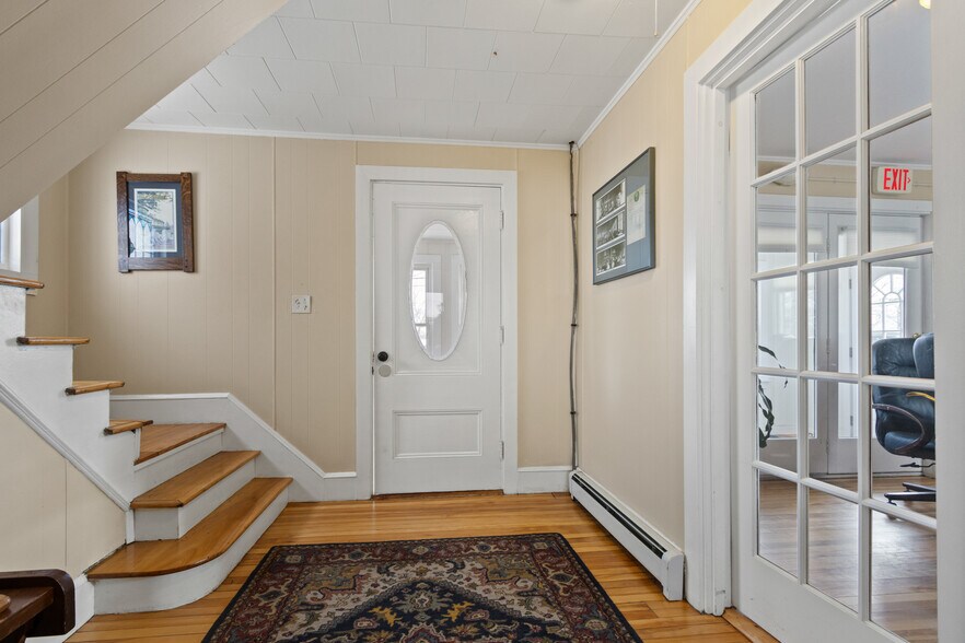 More Photos Of 796 Forest Ave, Portland Office Residential For Sale