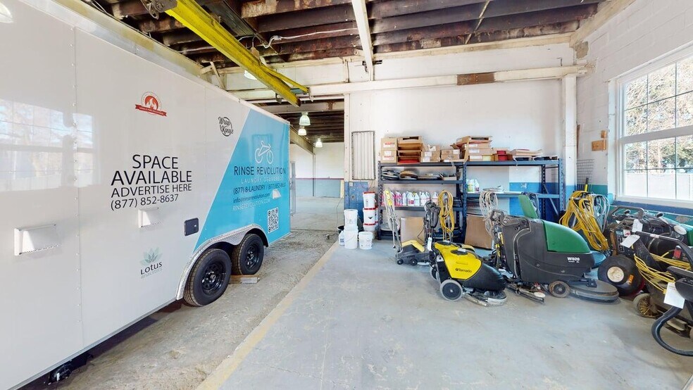 More Photos Of 17 Erie St, Albany Warehouse For Lease