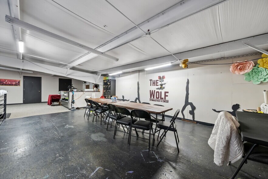 More Photos Of 115 N Willis Ave, Livingston Warehouse For Sale