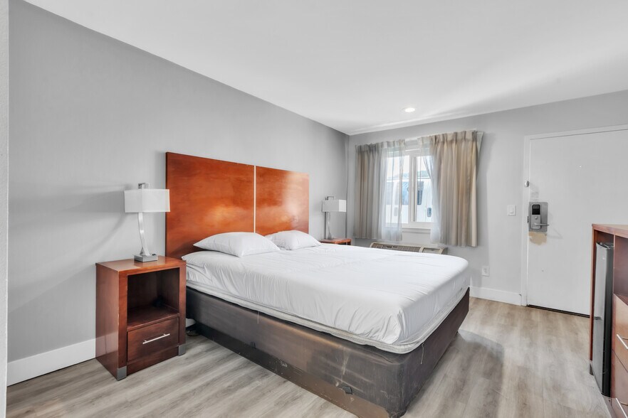 More Photos Of 3999 Alhambra Ave, Martinez Hotel For Sale