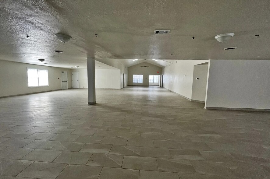 More Photos Of 2500 Folsom Rd, Amarillo Daycare Center For Sale