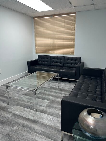 More Photos Of 7765 SW 87th Ave, Miami Medical For Sale