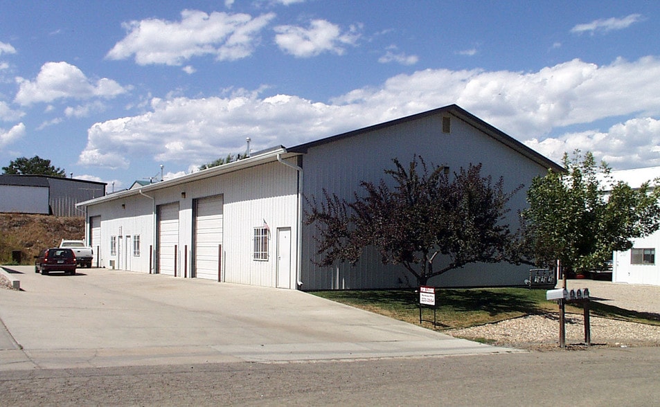 Primary Photo Of 5731 Bueno Dr, Fort Collins Warehouse For Lease