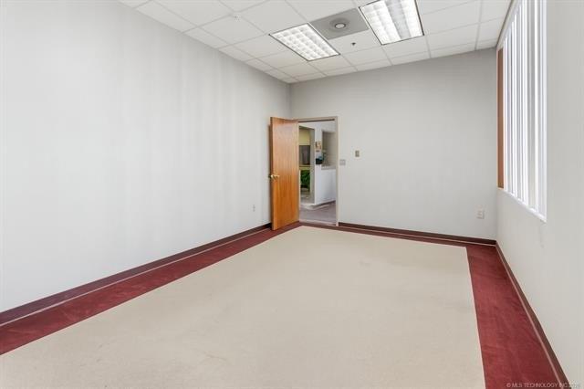 More Photos Of 315 W Will Rogers Blvd, Claremore Flex For Sale