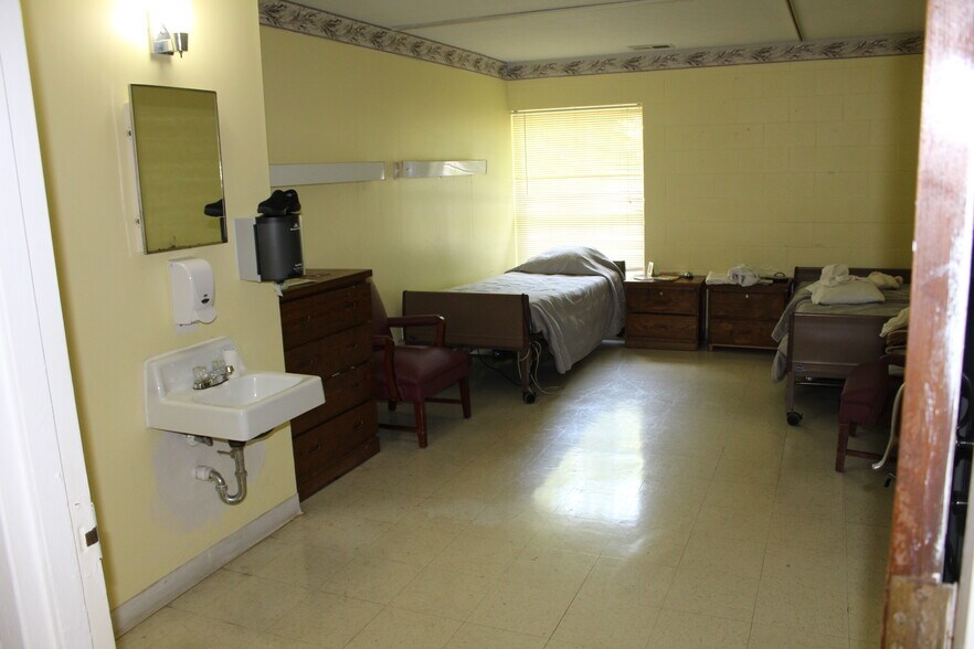 More Photos Of 67 Mountainbrook Rd, Asheville Assisted Living For Sale