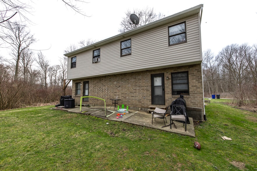 More Photos Of 3800 Grace Dr, Kent Multifamily For Sale