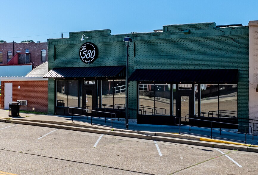 More Photos Of 14 W Main St, Idabel Restaurant For Sale