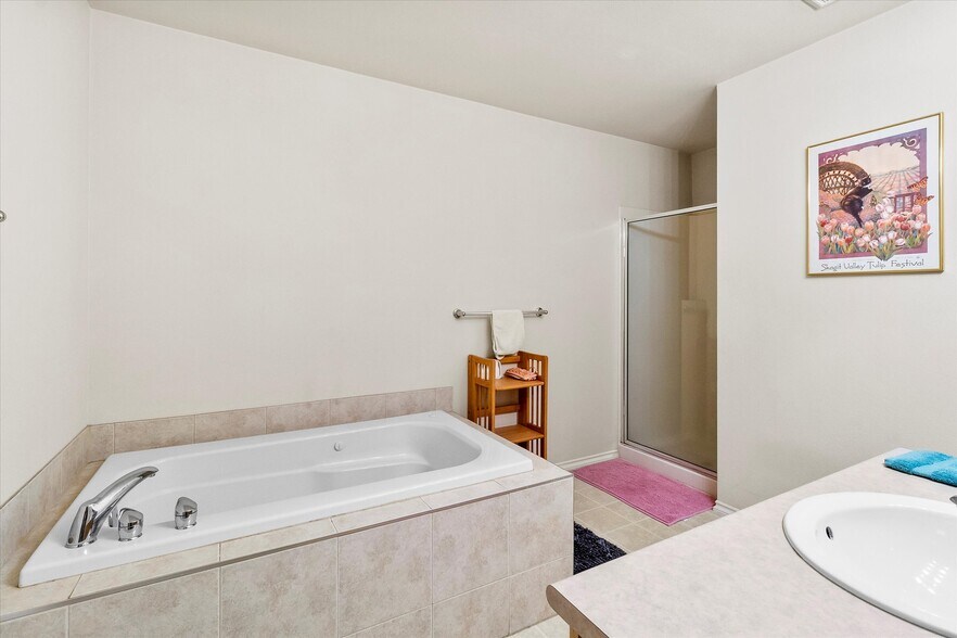 More Photos Of 344 E Bellis Fair Pky, Bellingham Apartments For Sale