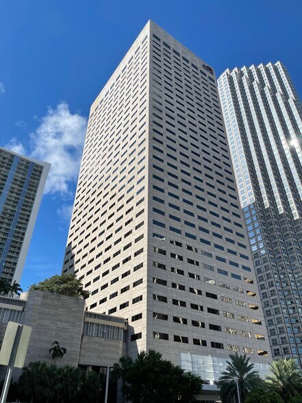 More Photos Of 201 S Biscayne Blvd, Miami Office Residential For Lease