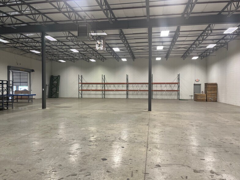 More Photos Of 355 W Boden St, Milwaukee Industrial For Sale