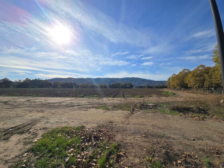 More Photos Of 5985 Monterey Frontage Rd, Gilroy Land For Sale