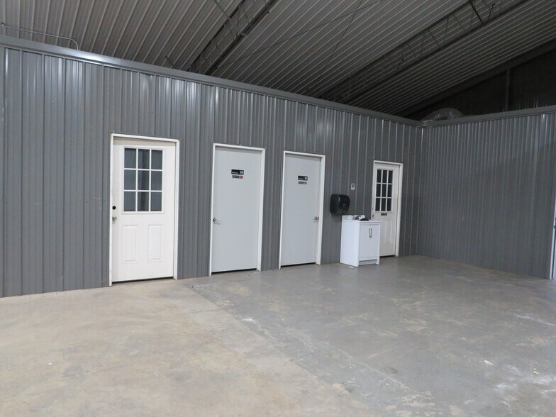 More Photos Of 9239 Atlantic Rd, Atlantic Manufacturing For Sale