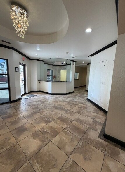 More Photos Of 2260 Linda Ave, Odessa Storefront Retail Office For Lease