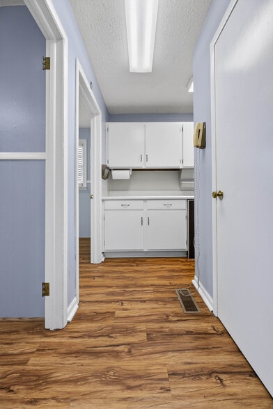 More Photos Of 3310 Henry Rd, Anniston Healthcare For Sale