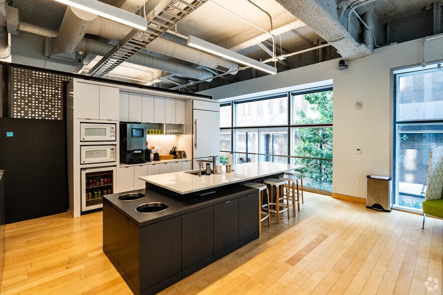 More Photos Of 227 Fayetteville St, Raleigh Office Residential For Lease