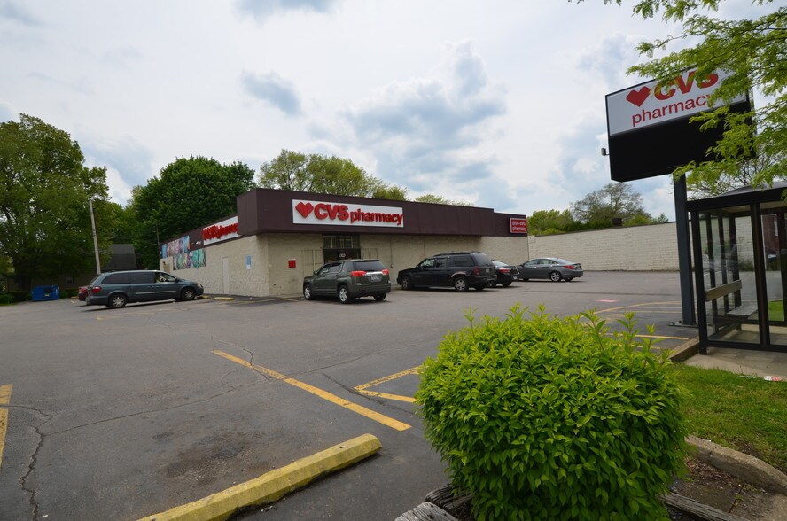 More Photos Of 1323 Copley Rd, Akron Freestanding For Sale