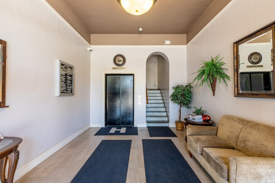 More Photos Of 340 Central Ave, Coos Bay Medical For Sale