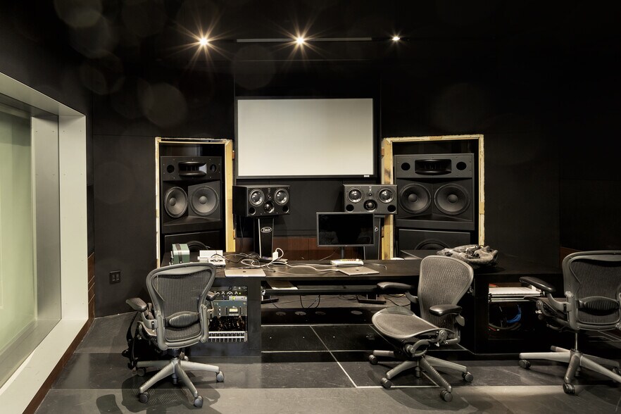More Photos Of 1630 Euclid St, Santa Monica Loft Creative Space For Sale