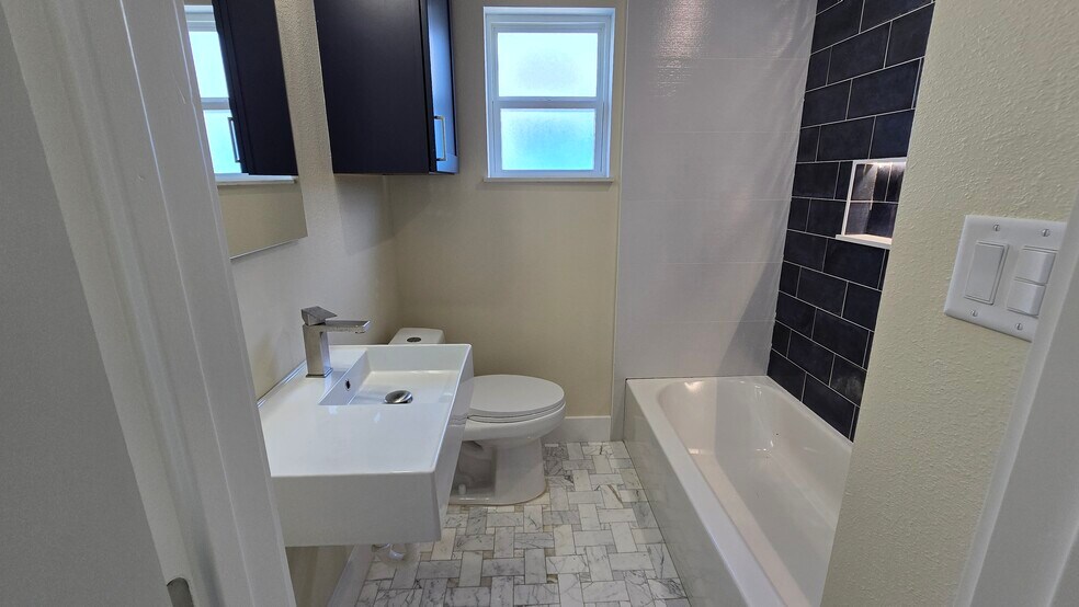 More Photos Of , Houston Multifamily For Sale