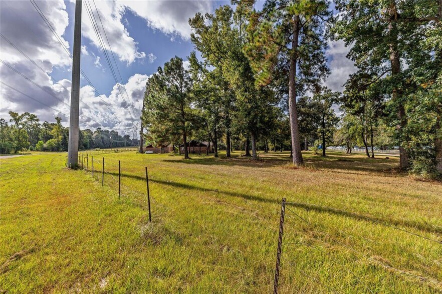 More Photos Of 12762 Vaught Rd, Magnolia Flex For Lease