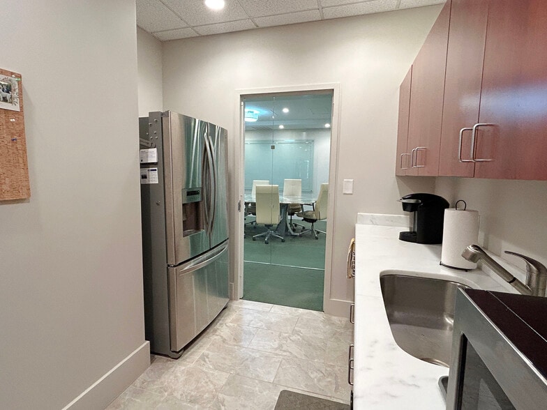 More Photos Of 5720 Creedmoor Rd, Raleigh Medical For Sale