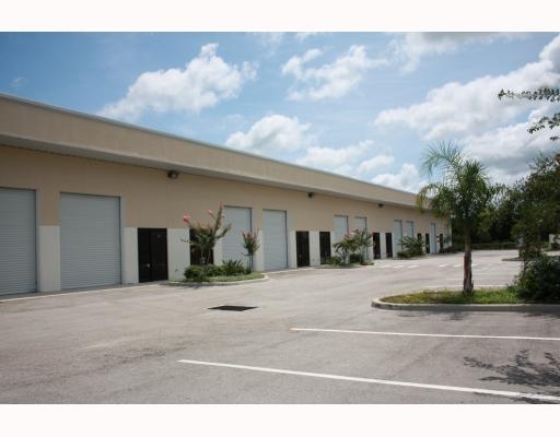 Primary Photo Of 2013 Jaffa Dr, Saint Cloud Warehouse For Lease