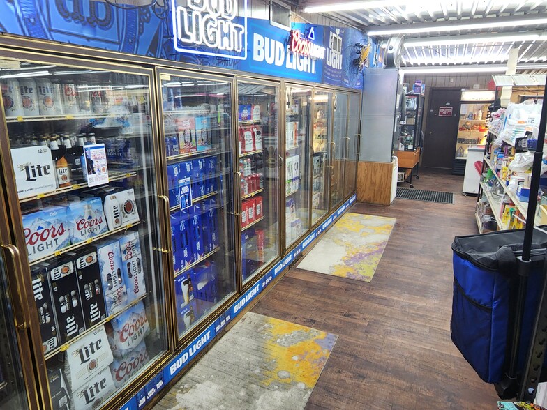 More Photos Of 9618 FM 1462 Rd, Alvin Convenience Store For Sale