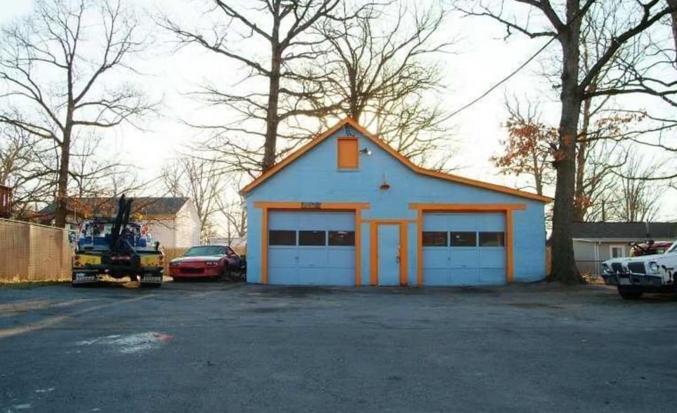 More Photos Of 1508 Opus Ave, Capitol Heights Auto Repair For Sale