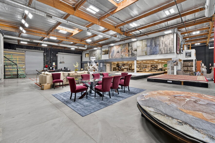 More Photos Of 16531 Saticoy St, Van Nuys Warehouse For Sale