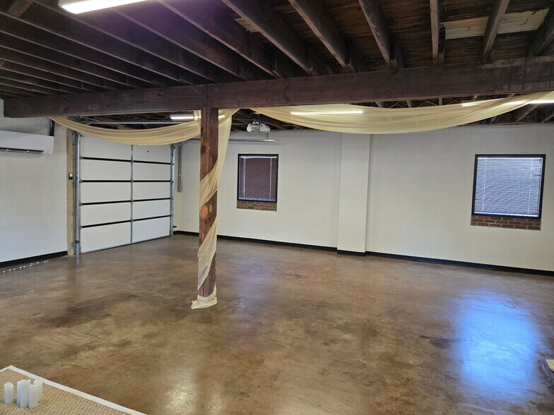 More Photos Of 1 E Woodrow Ave, Belmont Storefront Retail Office For Lease