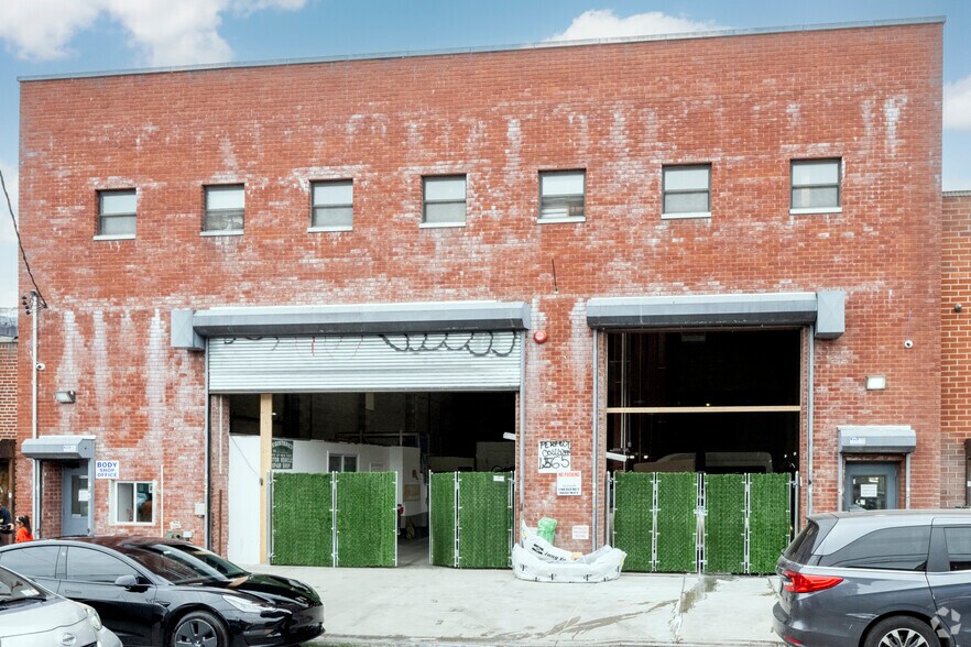 More Photos Of 1565 62nd St, Brooklyn Warehouse For Sale