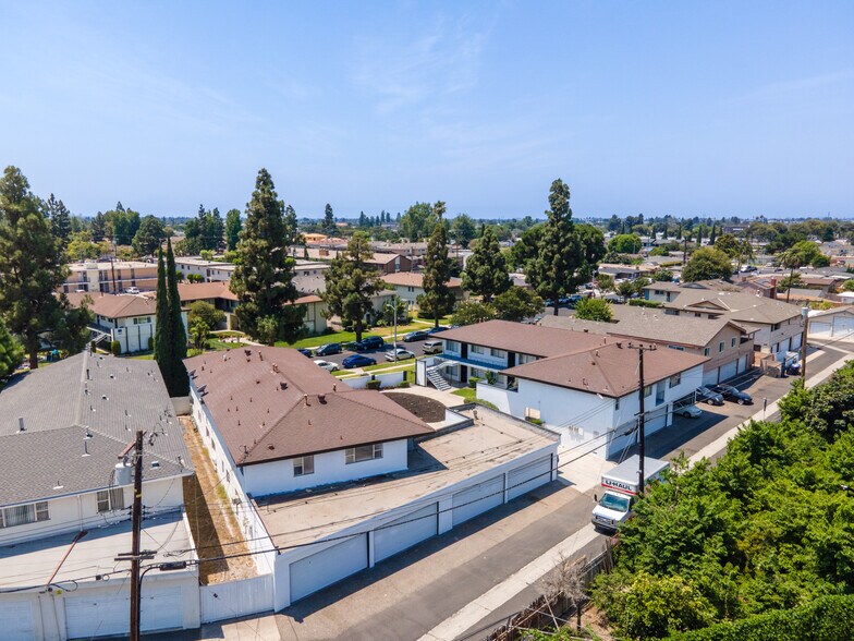 More Photos Of 9371 Cellini Ave, Garden Grove Apartments For Sale