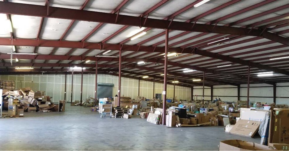 More Photos Of 201 Gils St, Smyrna Warehouse For Lease