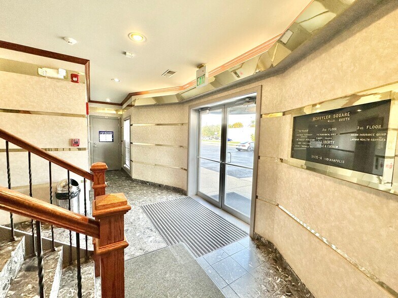 More Photos Of 9105A Indianapolis Blvd, Highland Medical For Lease