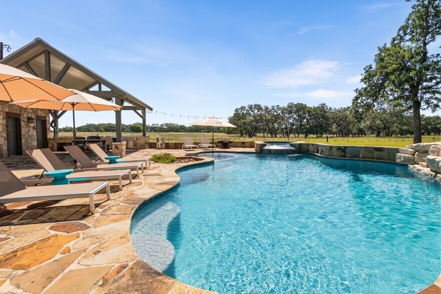 More Photos Of 5+ Old Fredericksburg Rd, Boerne Land For Sale