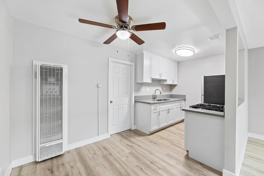 More Photos Of 1495 Peterson Ave, Long Beach Apartments For Sale