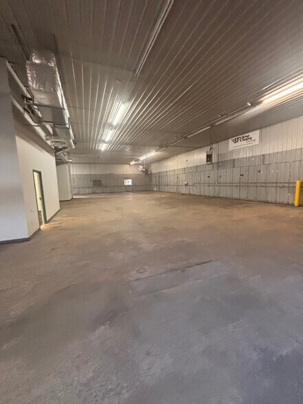 More Photos Of 6263 Taft Rd, Syracuse Warehouse For Lease