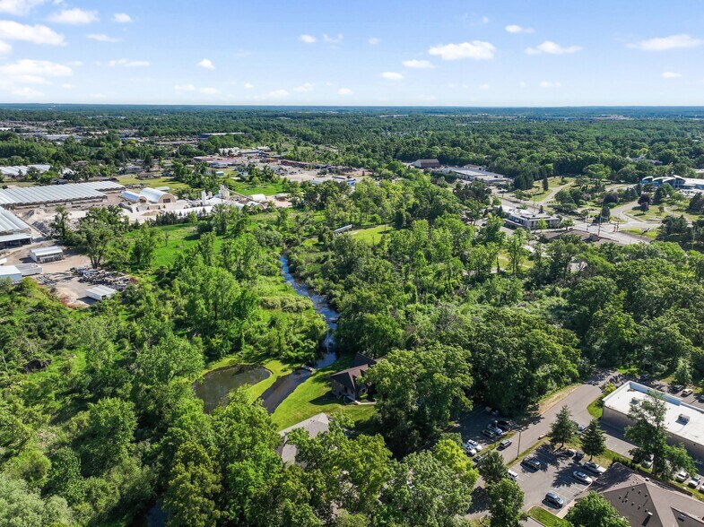 More Photos Of 440 W Centre Ave, Portage Office For Sale