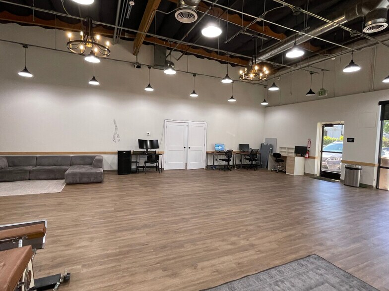 More Photos Of 6620-6626 Owens Dr, Pleasanton Research And Development For Lease