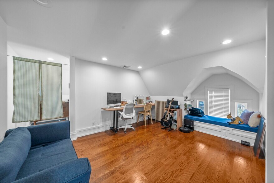 More Photos Of 141 S Euclid Ave, Westfield Office For Sale