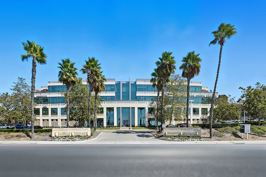 More Photos Of 500 La Terraza Blvd, Escondido Office For Sale