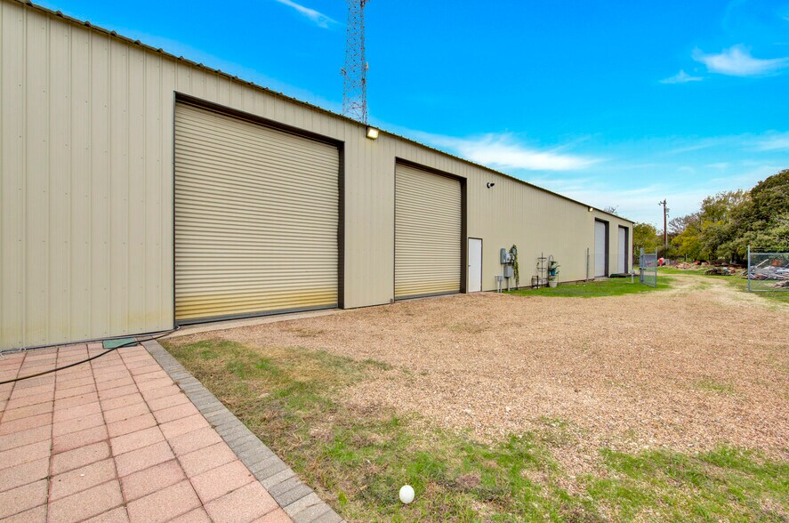 More Photos Of 1295 Stonecrest Rd, Argyle Warehouse For Lease