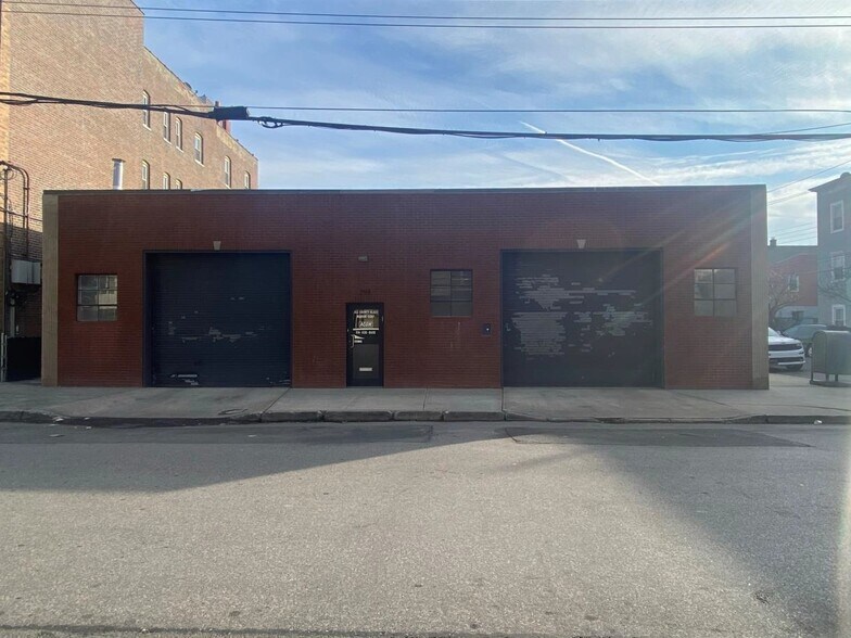 More Photos Of 294 Union Ave, New Rochelle Showroom For Sale
