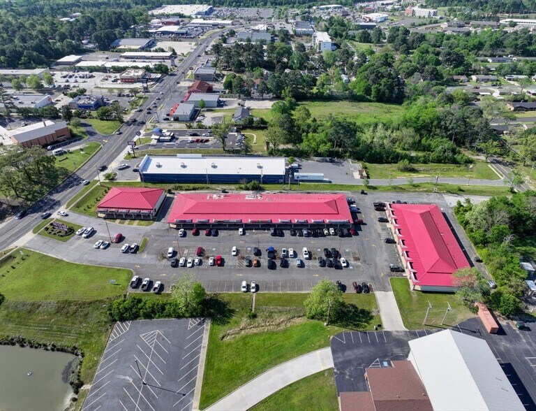 More Photos Of , Hot Springs General Retail For Sale