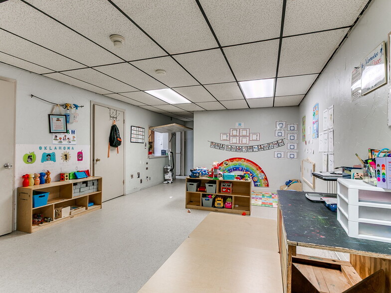 More Photos Of 809 SW 4th St, Moore Religious Facility For Sale