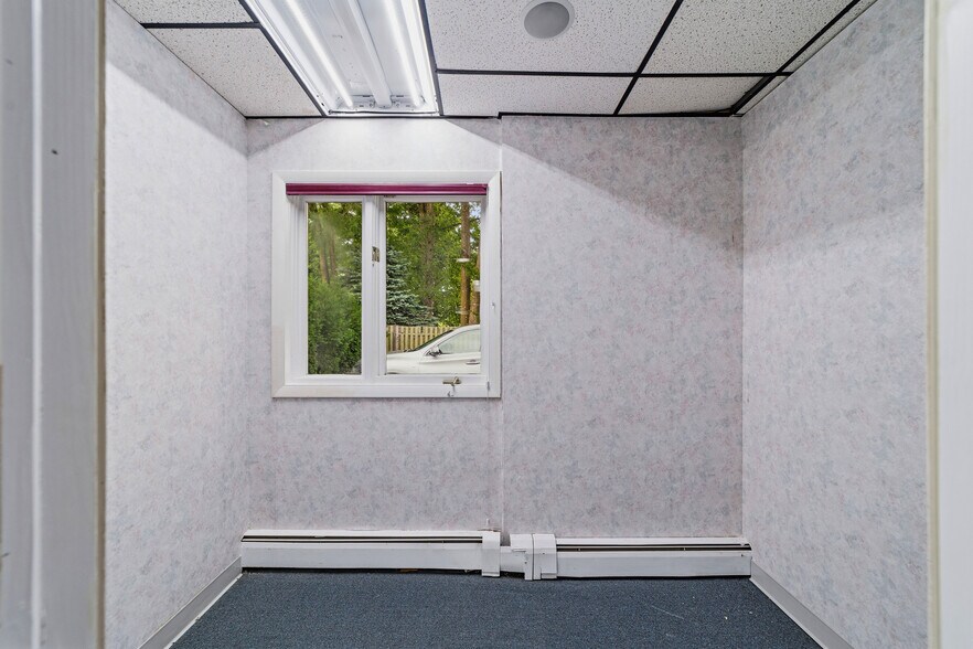 More Photos Of 2406 New Rd, Northfield Office For Sale