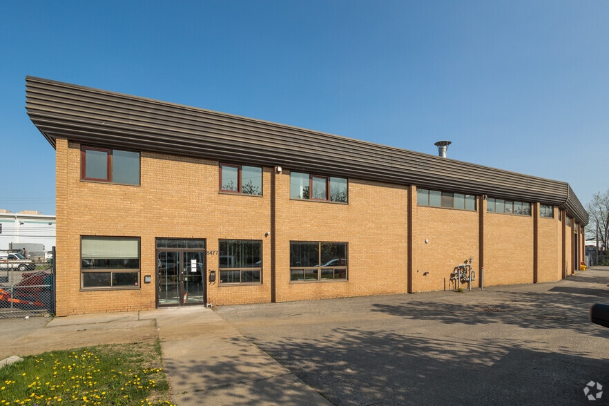 Primary Photo Of 8477 Rue Cordner, Montréal Manufacturing For Sale