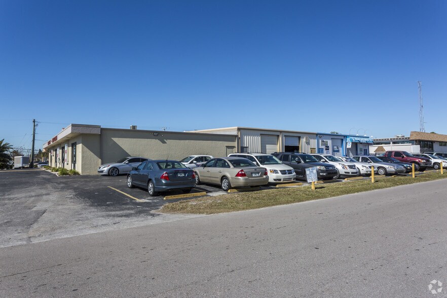 More Photos Of 4107 Clark Rd, Sarasota Warehouse For Sale