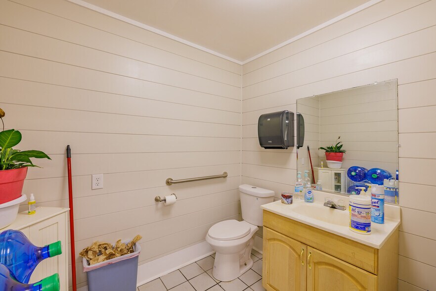 More Photos Of 218 Gay St, Erwin Loft Creative Space For Sale