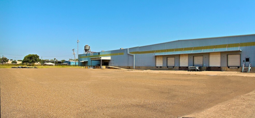 More Photos Of 715 W Pike St, Weslaco Warehouse For Sale